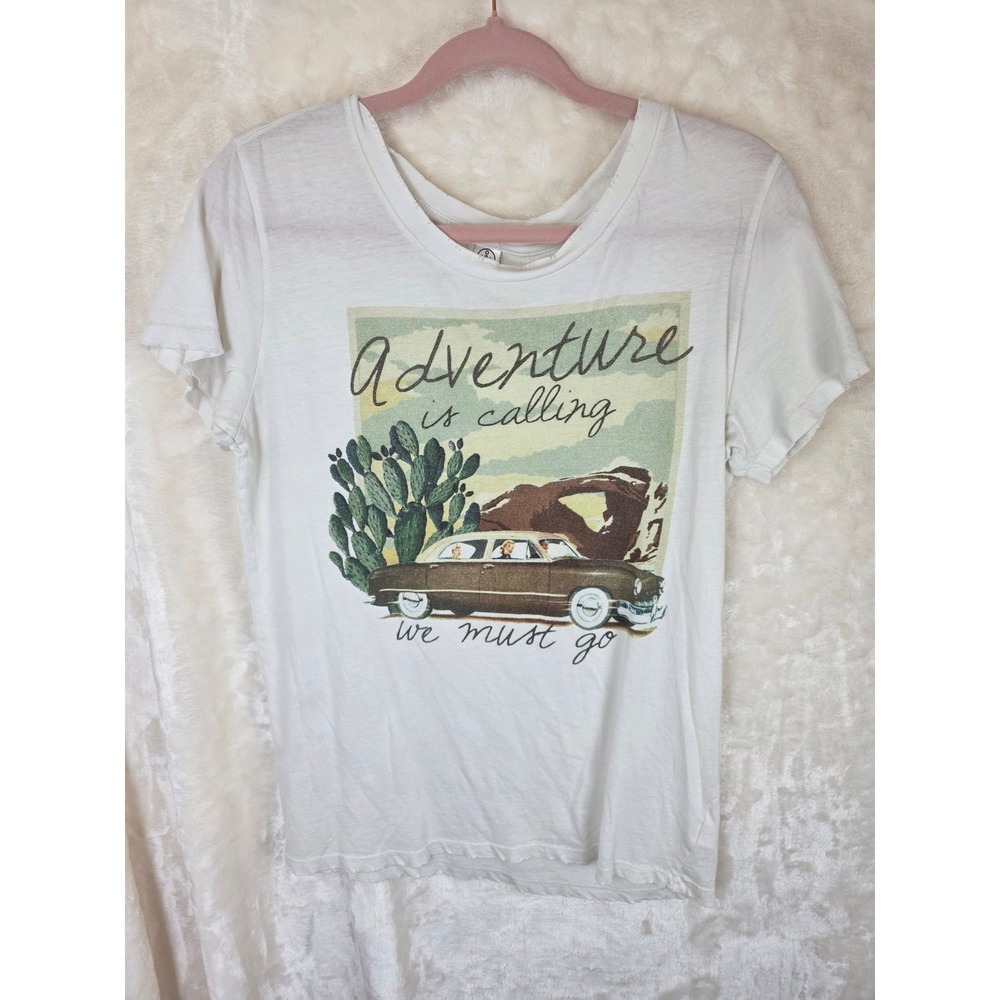 Alternative Apparel Adventure Is Calling Graphic T-Shirt White XL Distressed Tee